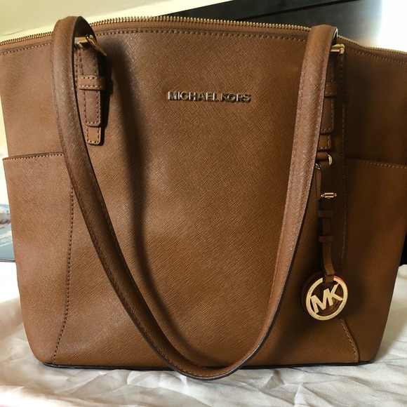 michael kors east west tote